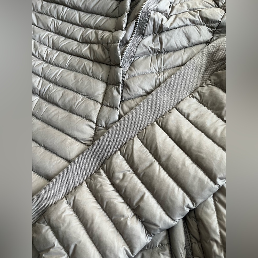 Michael Kors packable down jacket - Picture 5 of 7